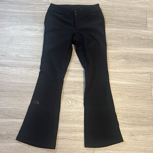 LIKE NEW- The North Face Fitted Ski/Snowboard Pants Black Size - Medium